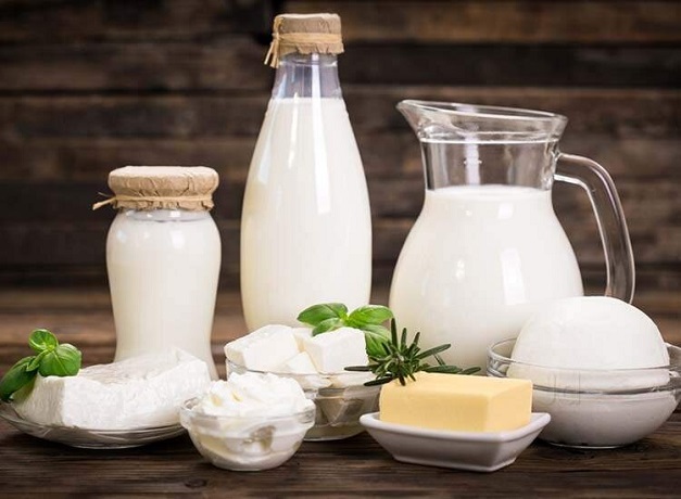 کارگروه تنظیم بازار باید تغییر قیمت شیرخام و لبنیات را تصویب و ابلاغ کند
