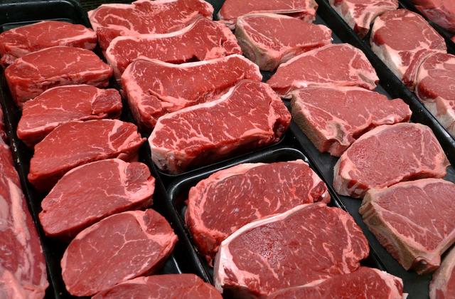 توزیع گوشت‌های وارداتی از ۴۰۰ تن فراتر می‌رود