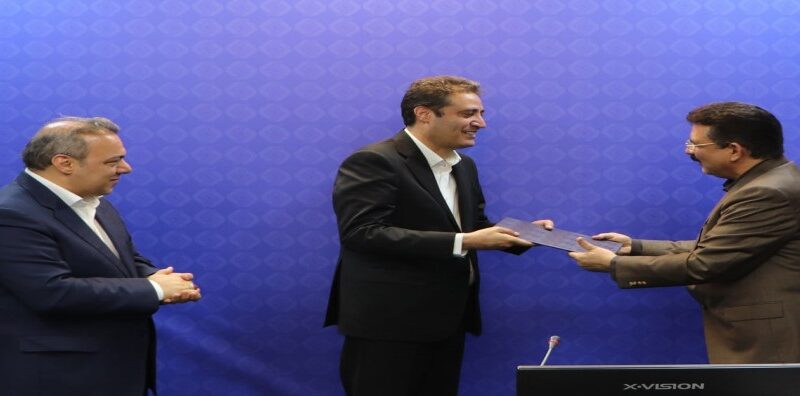 معارفه مدیرعامل جدید هلدینگ صنایع غذایی سینا؛ پایان دوره موفقیتآمیز مدیریت مهدی صولی با رکورد سود ۱۱ درصدی/سعید عبداللهی نژاد معارفه شد