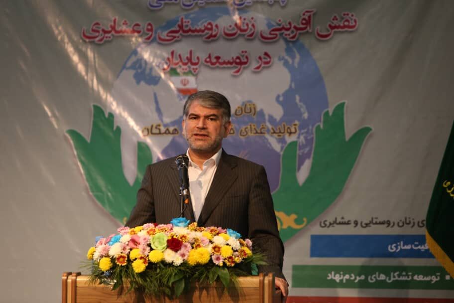 تاکید وزیر جهادکشاورزی بر نقش زنان روستایی وعشایری درتامین امنیت غذایی