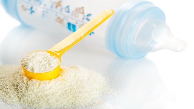 دپوی بیش از ۲۰ هزار تن شیرخشک در انبارها